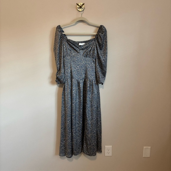 ASTR THE LABEL: Puff Sleeve, Sweetheart Neckline, Corset Dress - Picture 3 of 8